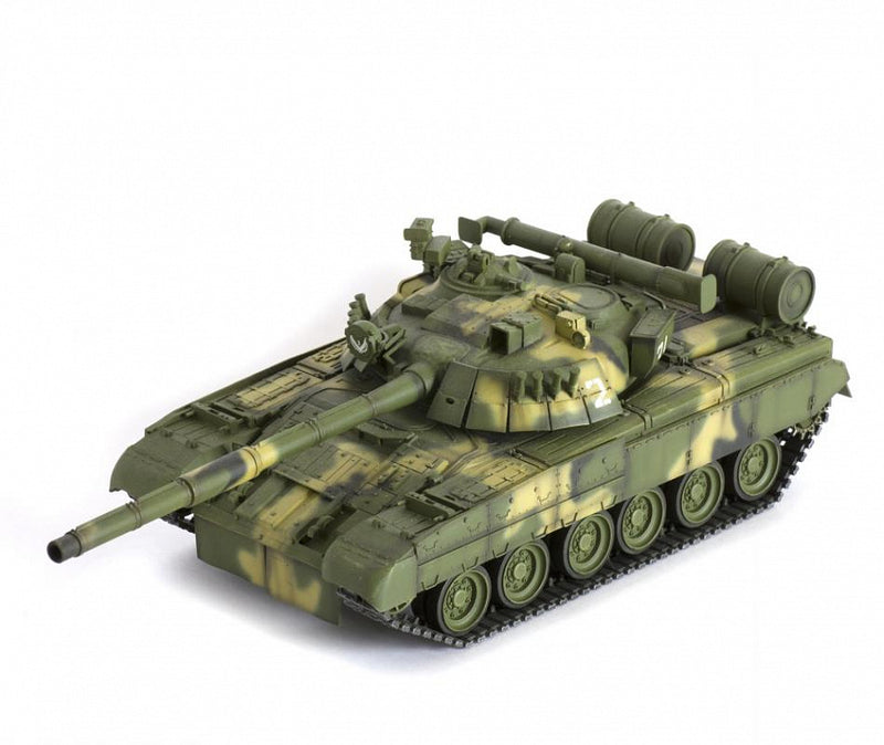 1/35 Russian Main Battle Tank T-80UD – Cyber Hobby