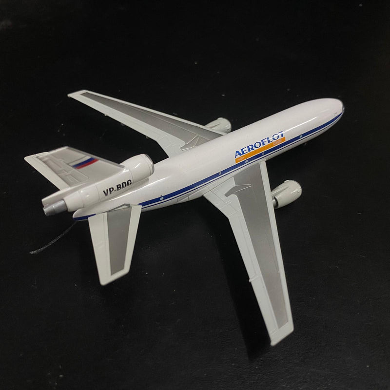 1/400 DC-10-40 Aeroflot - Russian Airlines – Cyber Hobby