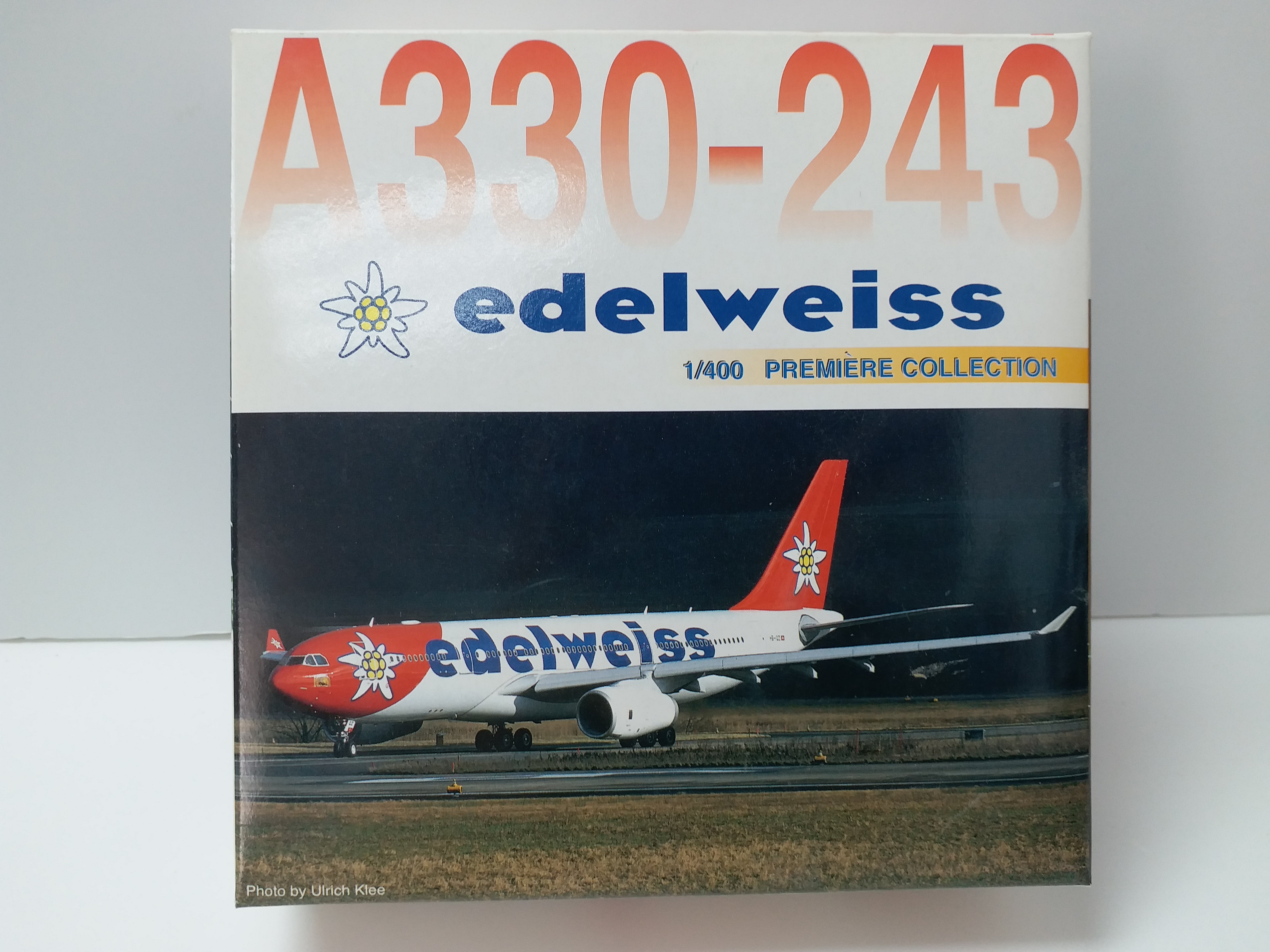 1/400 A330-243 Edelweiss – Cyber Hobby