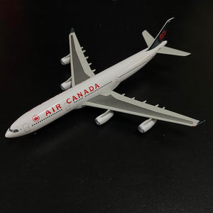 1/400 A340-300 Air Canada – Cyber Hobby